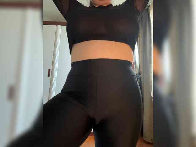 SweetySonya webcam