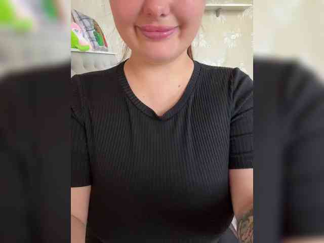 SweetySonya webcam