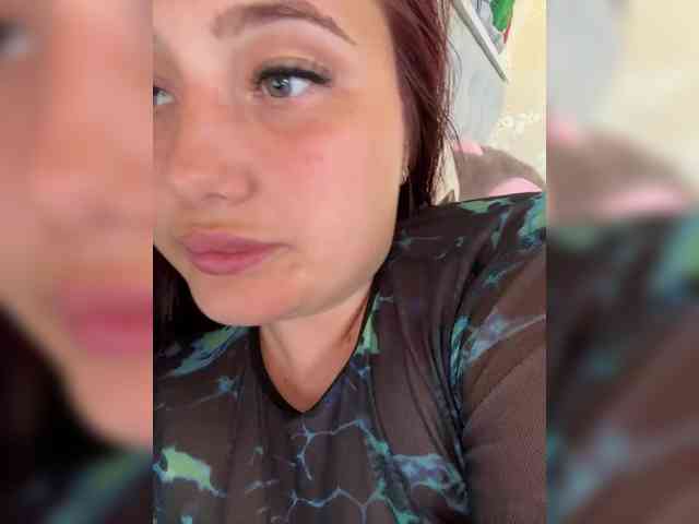 SweetyW- Sex Cam Show