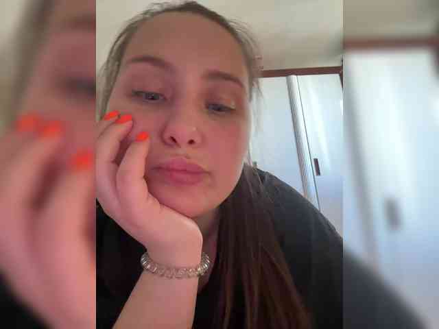 SweetySonya webcam
