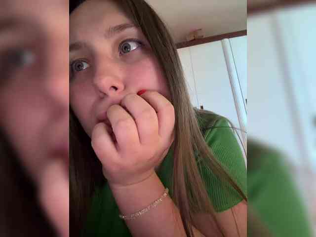 SweetySonya webcam