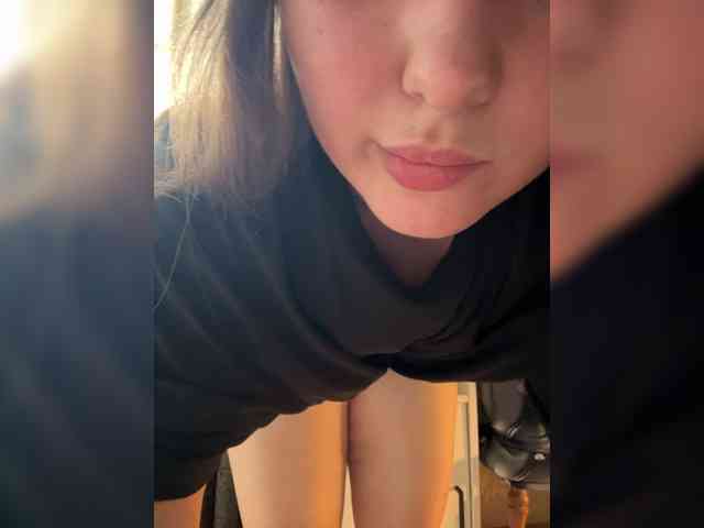 SweetySonya webcam