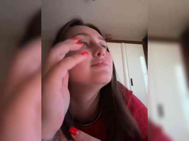 SweetySonya webcam