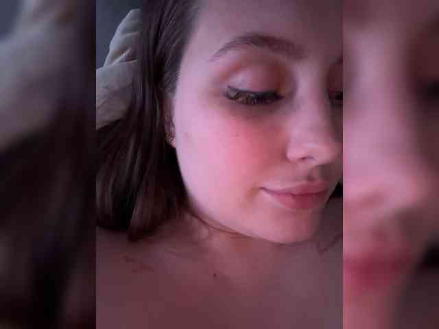 SweetySonya webcam
