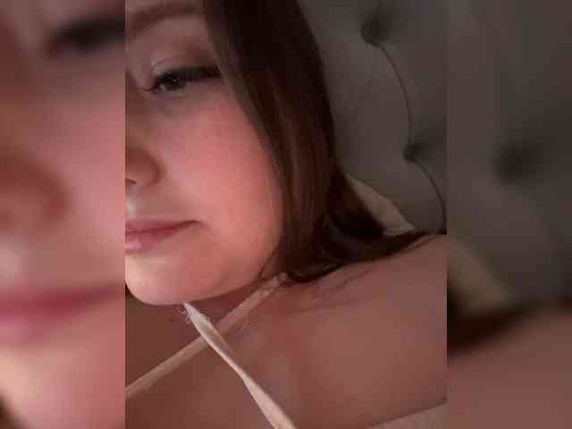 SweetySonya webcam