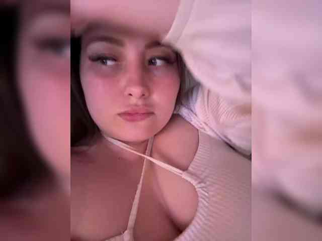 SweetySonya webcam