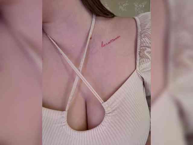 SweetySonya webcam