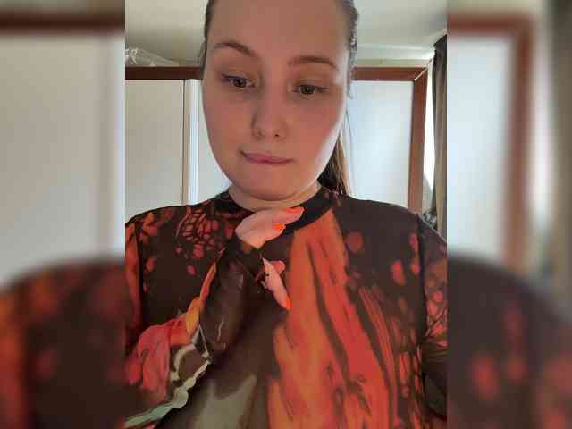 SweetySonya webcam