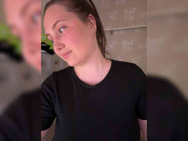 SweetySonya webcam
