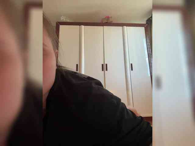 SweetySonya webcam