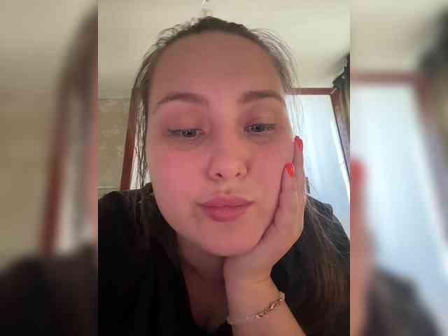 SweetySonya webcam