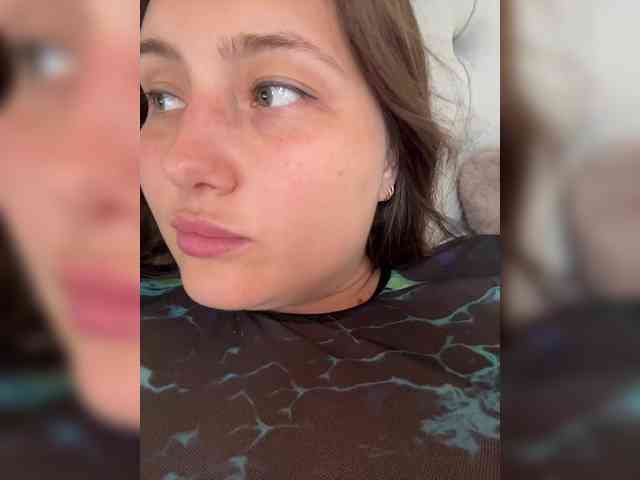 SweetySonya webcam