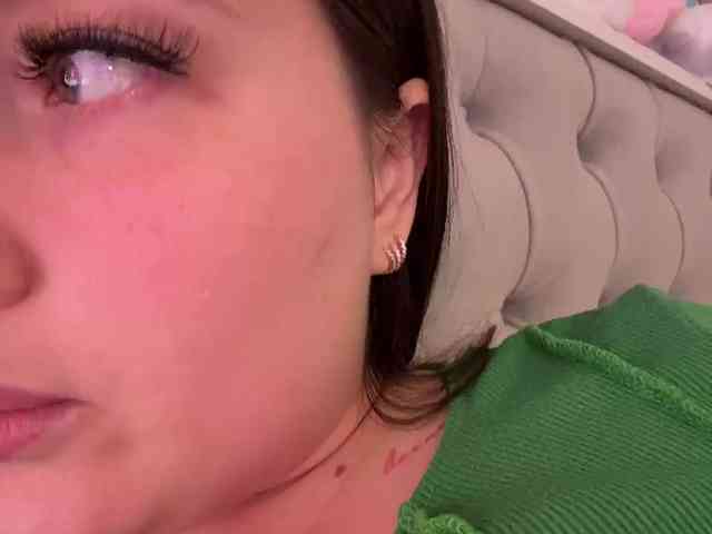 SweetySonya webcam