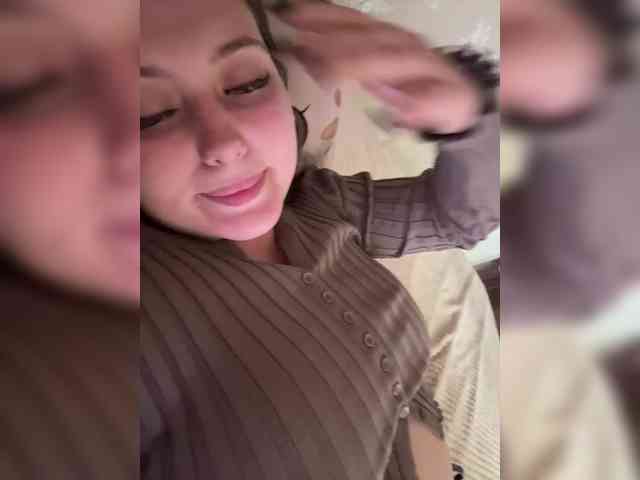SweetySonya webcam