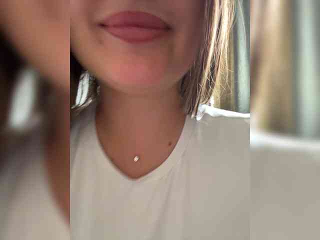 SweetySonya webcam