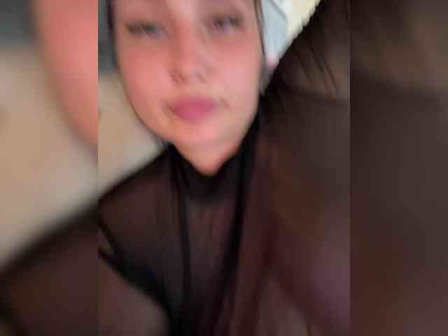 SweetySonya webcam