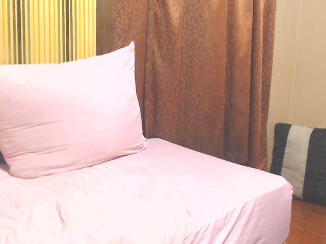 Bustytitsxx22 live cam on BongaCams