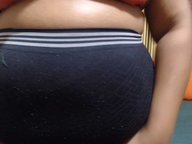 Bustytitsxx22 live cam on BongaCams