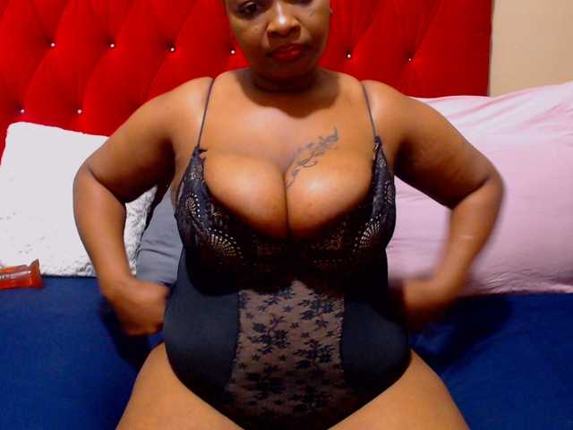 Bustytitsxx22