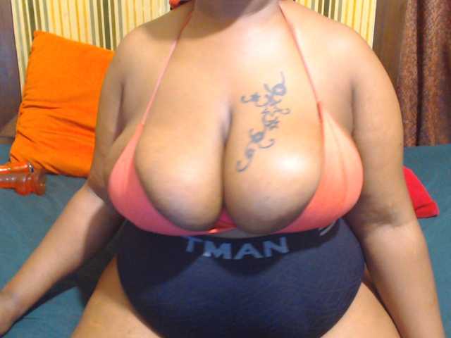 Bustytitsxx22