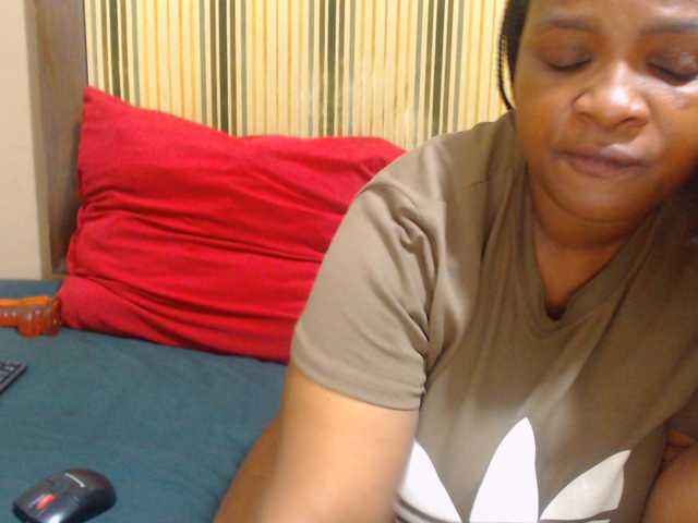 Bustytitsxx22