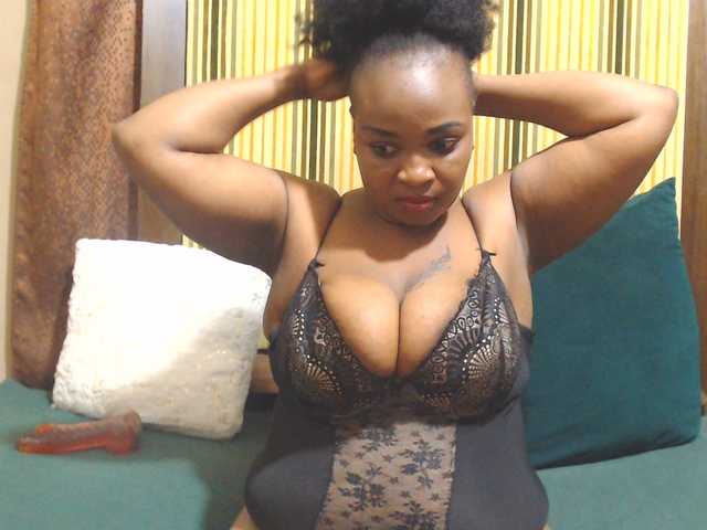 Bustytitsxx22 live webcam show