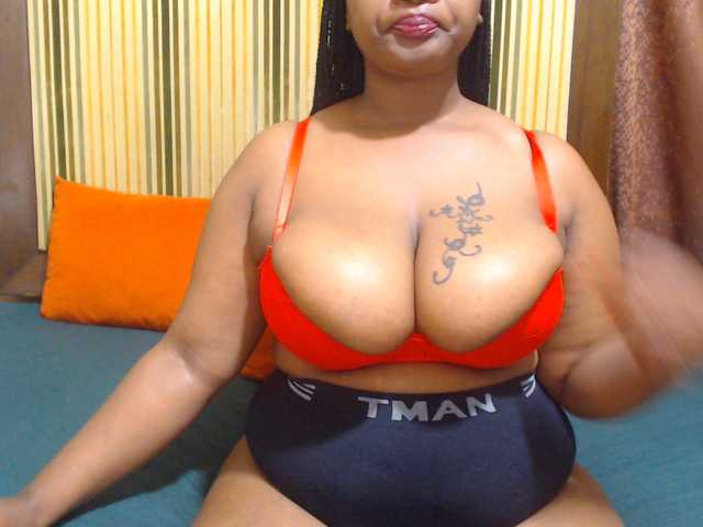 Bustytitsxx22