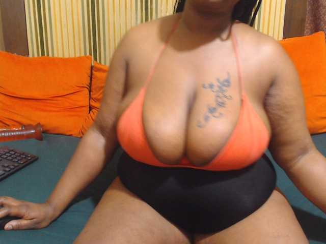 Bustytitsxx22