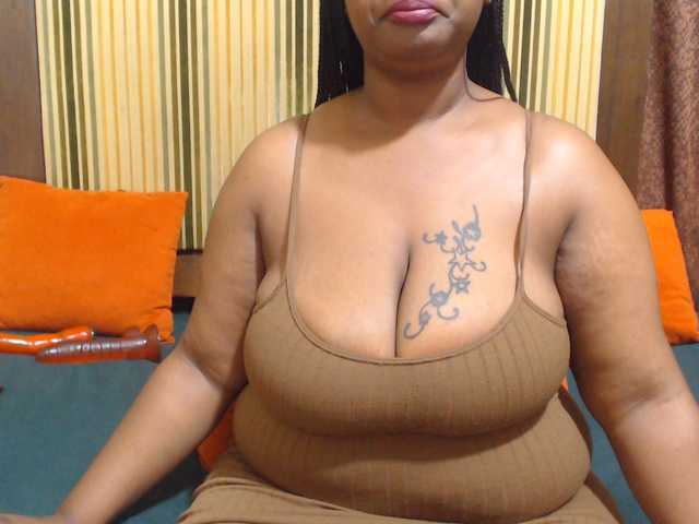 Bustytitsxx22