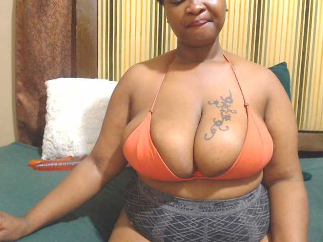 Bustytitsxx22 live webcam show