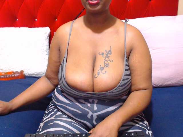 Bustytitsxx22