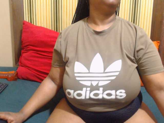 Bustytitsxx22