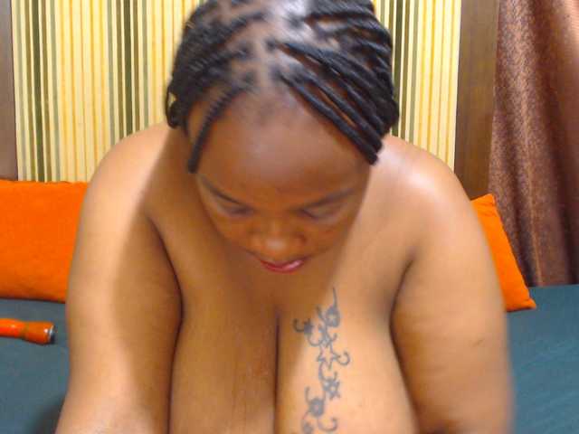 Bustytitsxx22