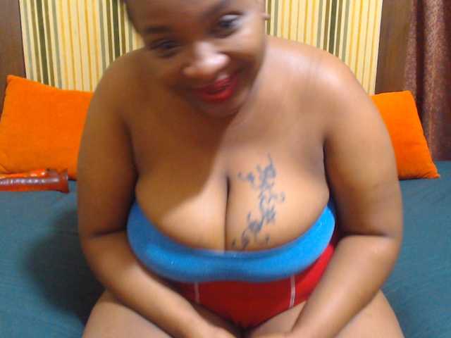 Bustytitsxx22