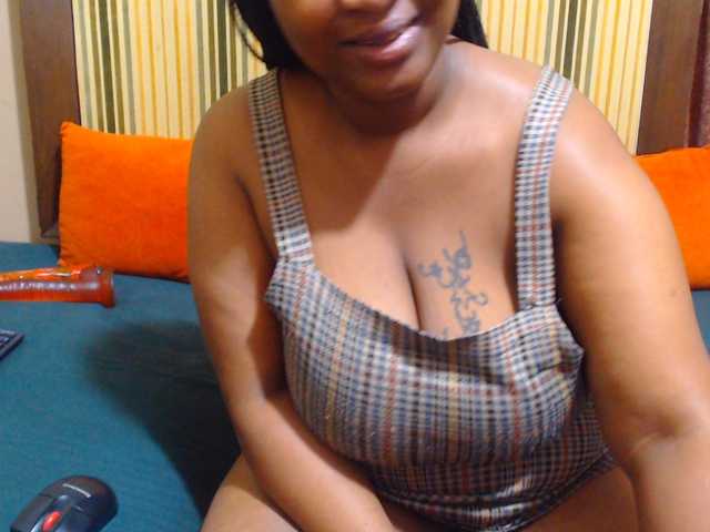 Bustytitsxx22