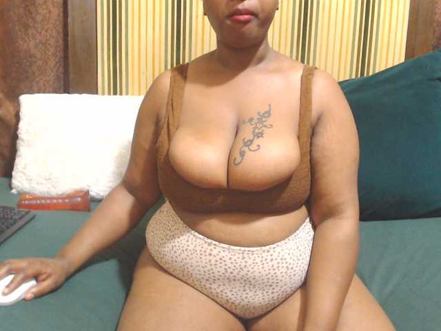 Bustytitsxx22 live webcam show