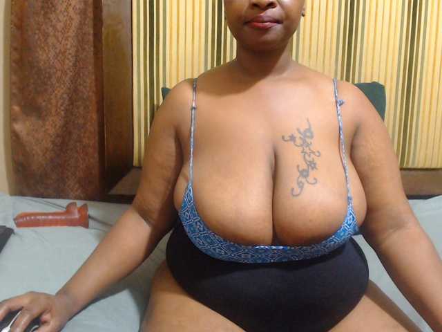 Bustytitsxx22