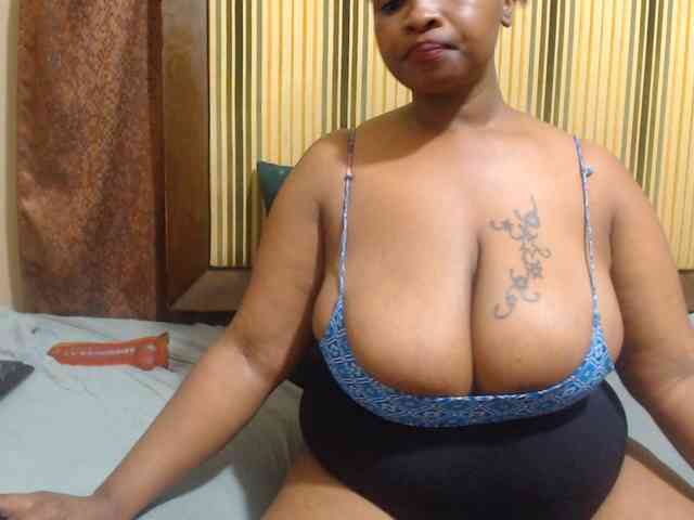 Bustytitsxx22