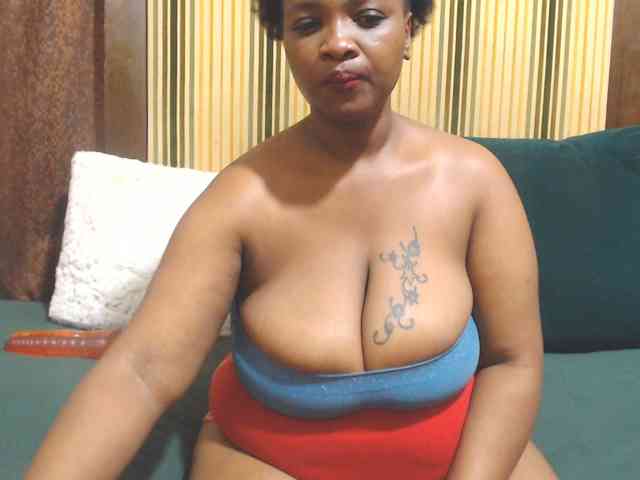 Bustytitsxx22