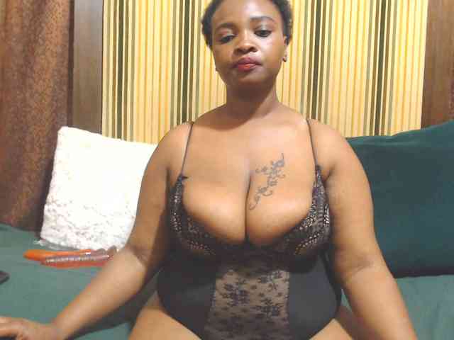 Bustytitsxx22