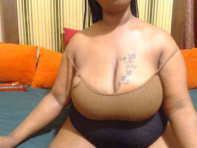 Bustytitsxx22