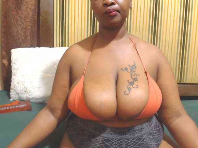 Bustytitsxx22