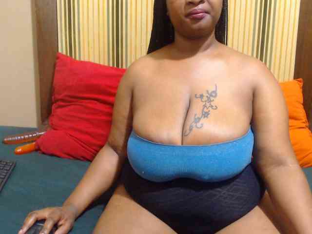 Bustytitsxx22