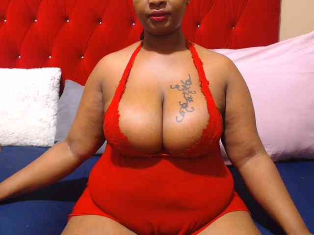 Bustytitsxx22 webcam