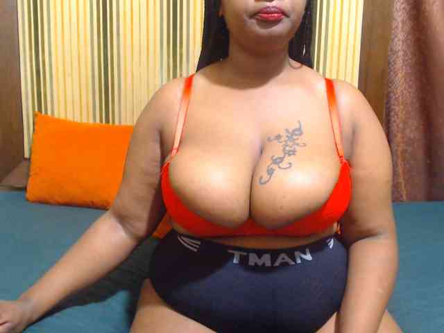 Model: Bustytitsxx22