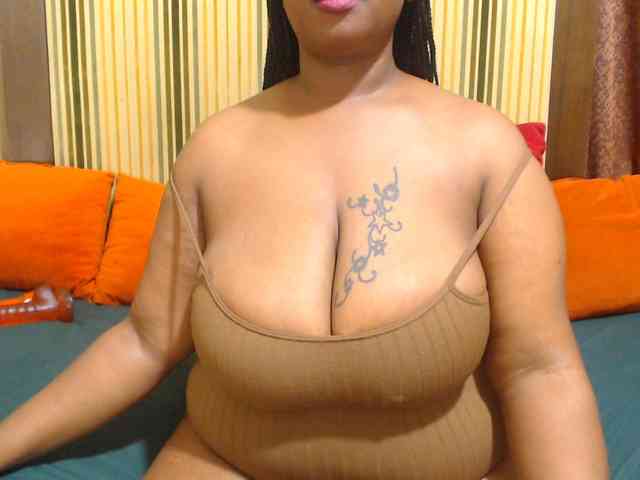 Bustytitsxx22
