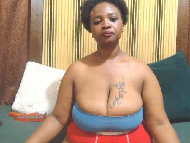 Bustytitsxx22
