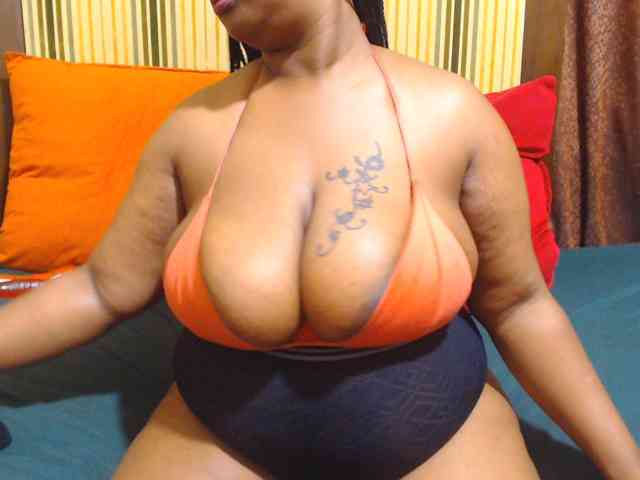 Bustytitsxx22