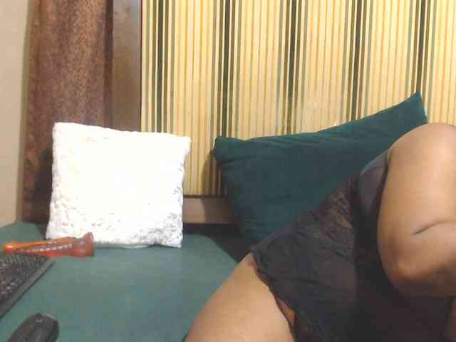 Bustytitsxx22
