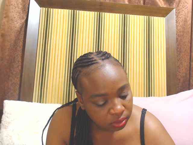 Bustytitsxx22 webcam